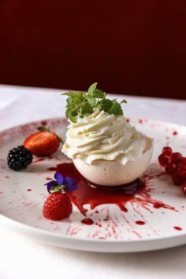 assiette dessert restaurant musical Paris et Neuilly